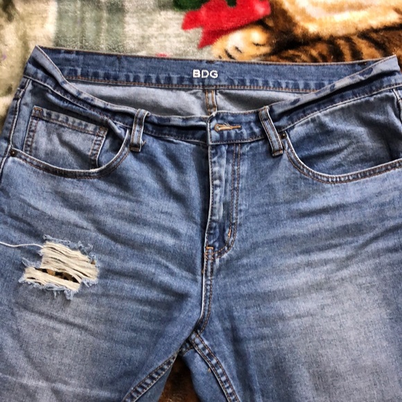 BDG jeans. Absolutely gorgeous and comfortable. Size 30 W. measurements on pics - Picture 5 of 17